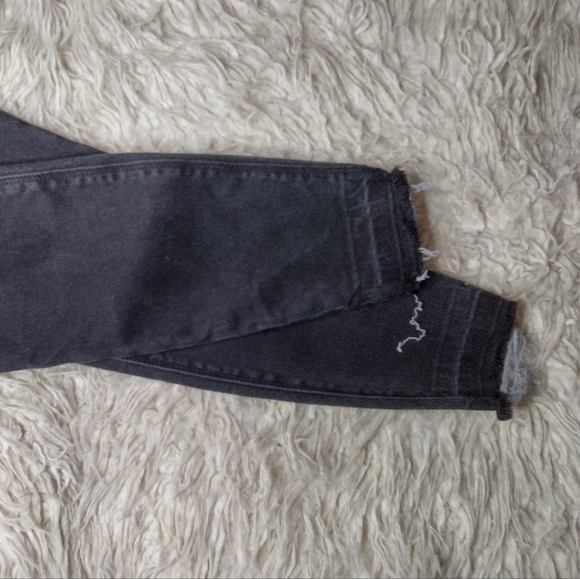 SPANX Vintage Distressed Ankle Skinny Jeans in Vintage Black Size S - Picture 3 of 10